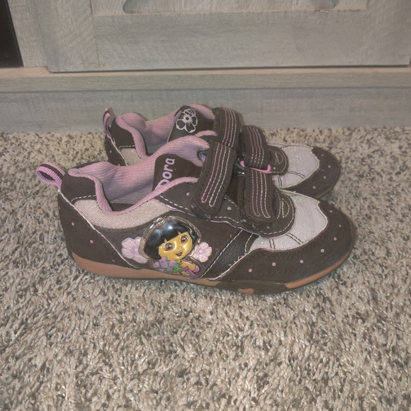Dora Character Sneakers 2008 Toddler Girl Size 10 - Picture 1 of 6